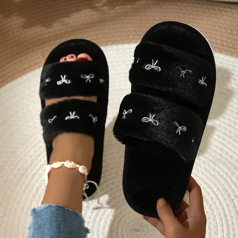 Embroidery Design Free - Pantuflas de moda con lazo bordado