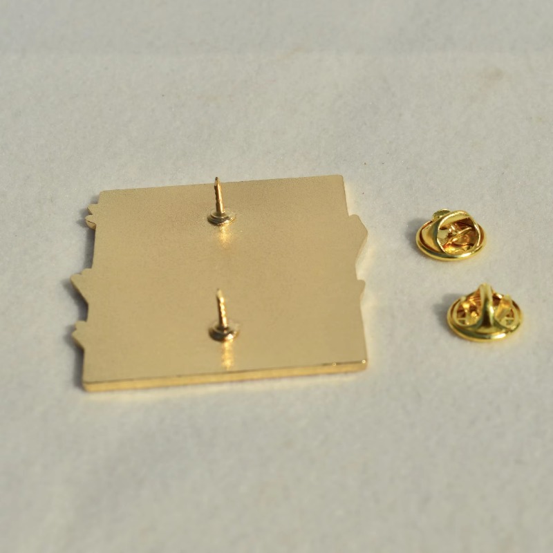 Pin de esmalte de Akaza Kaigak - Embroidery Reddit reseña y precio