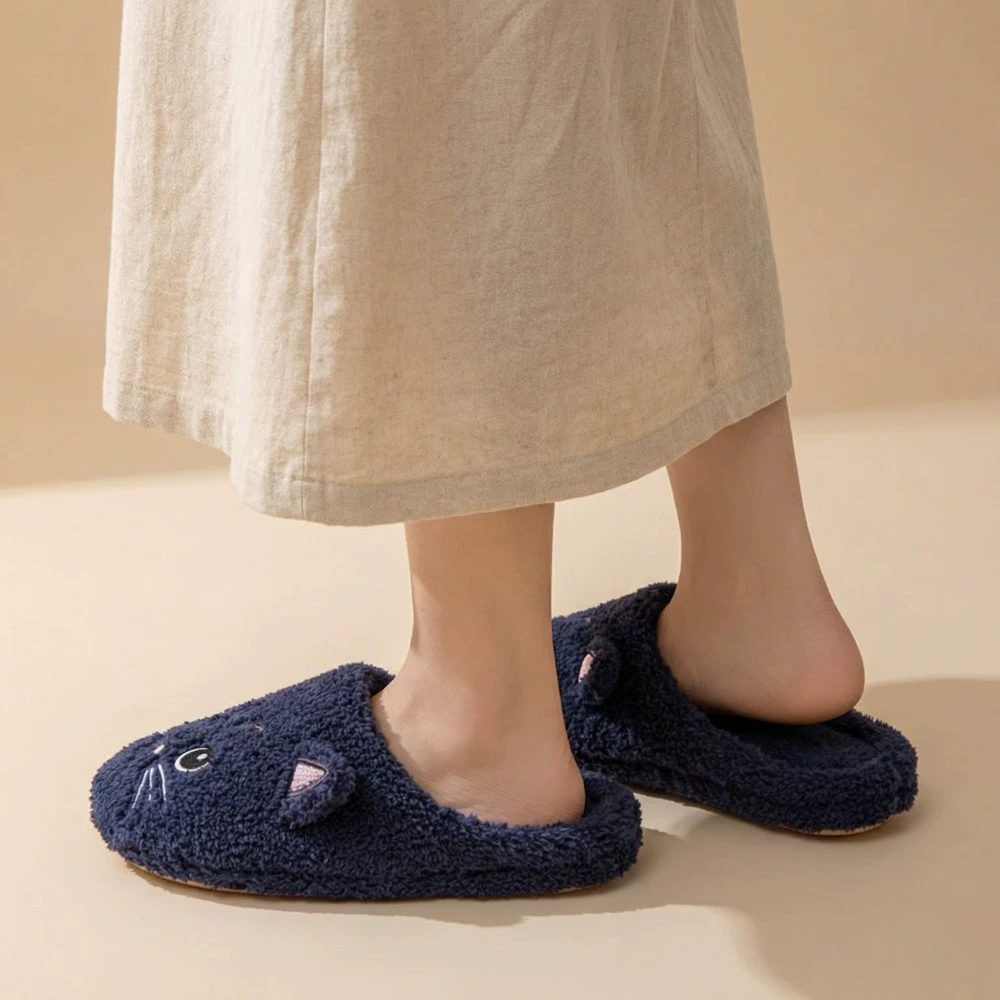 Cómodas Pantuflas de Felpa Uni - Embroidery Cat reseña y precio